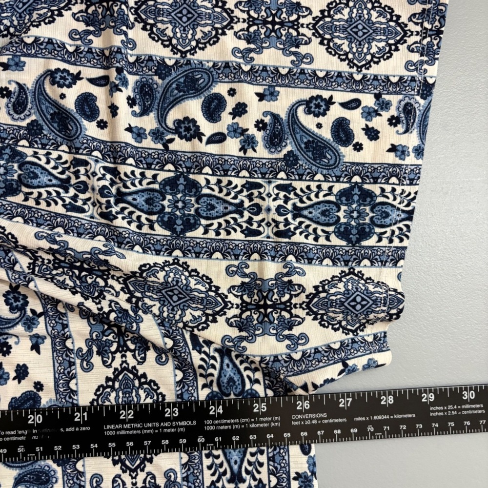 Blue White Paisley Medallion Peasant Blouse Short Sleeve Tie NeckWomens 3X flowy - Picture 11 of 14